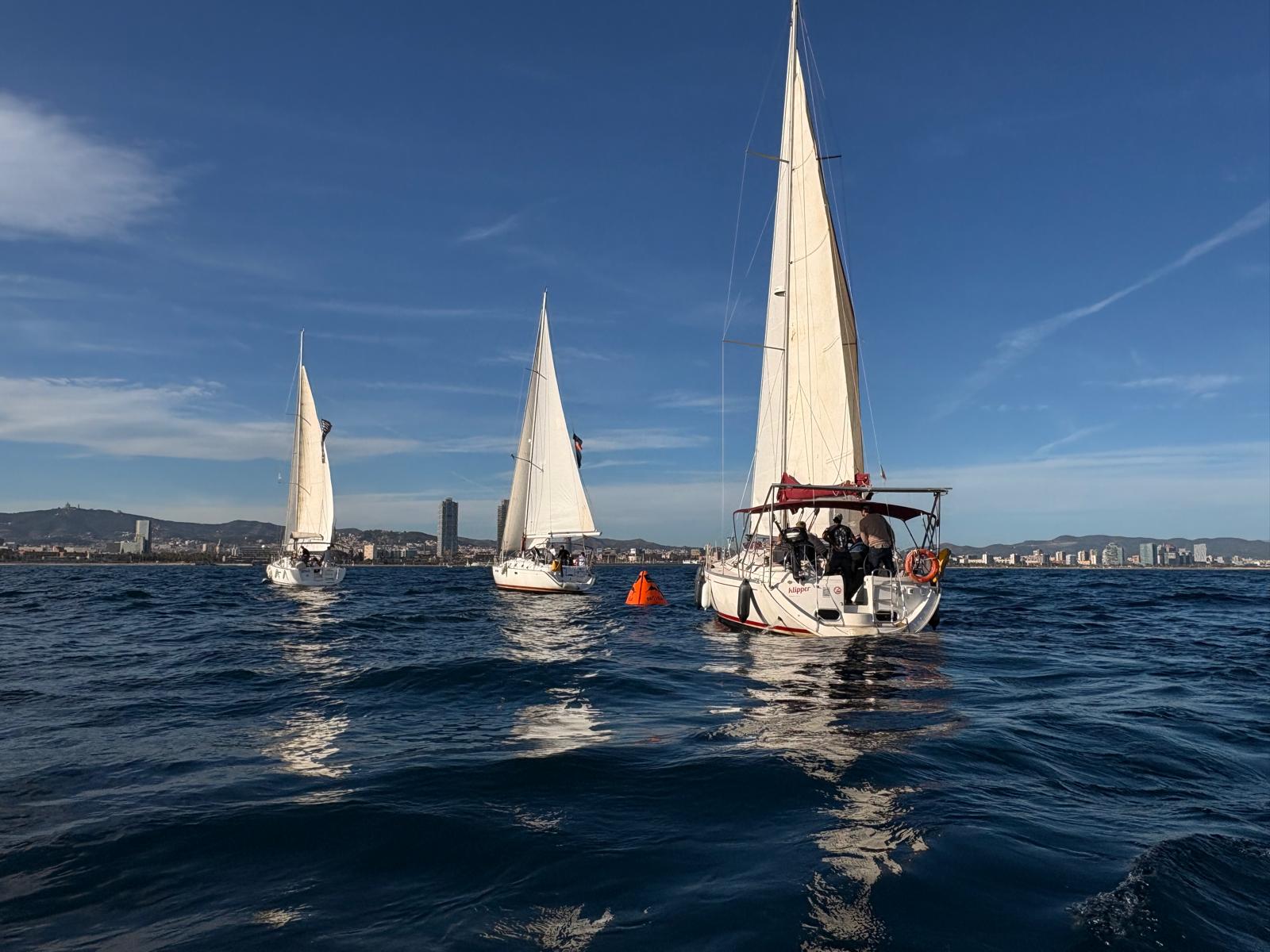 Regata Team Building Barcelona | Boat Experience